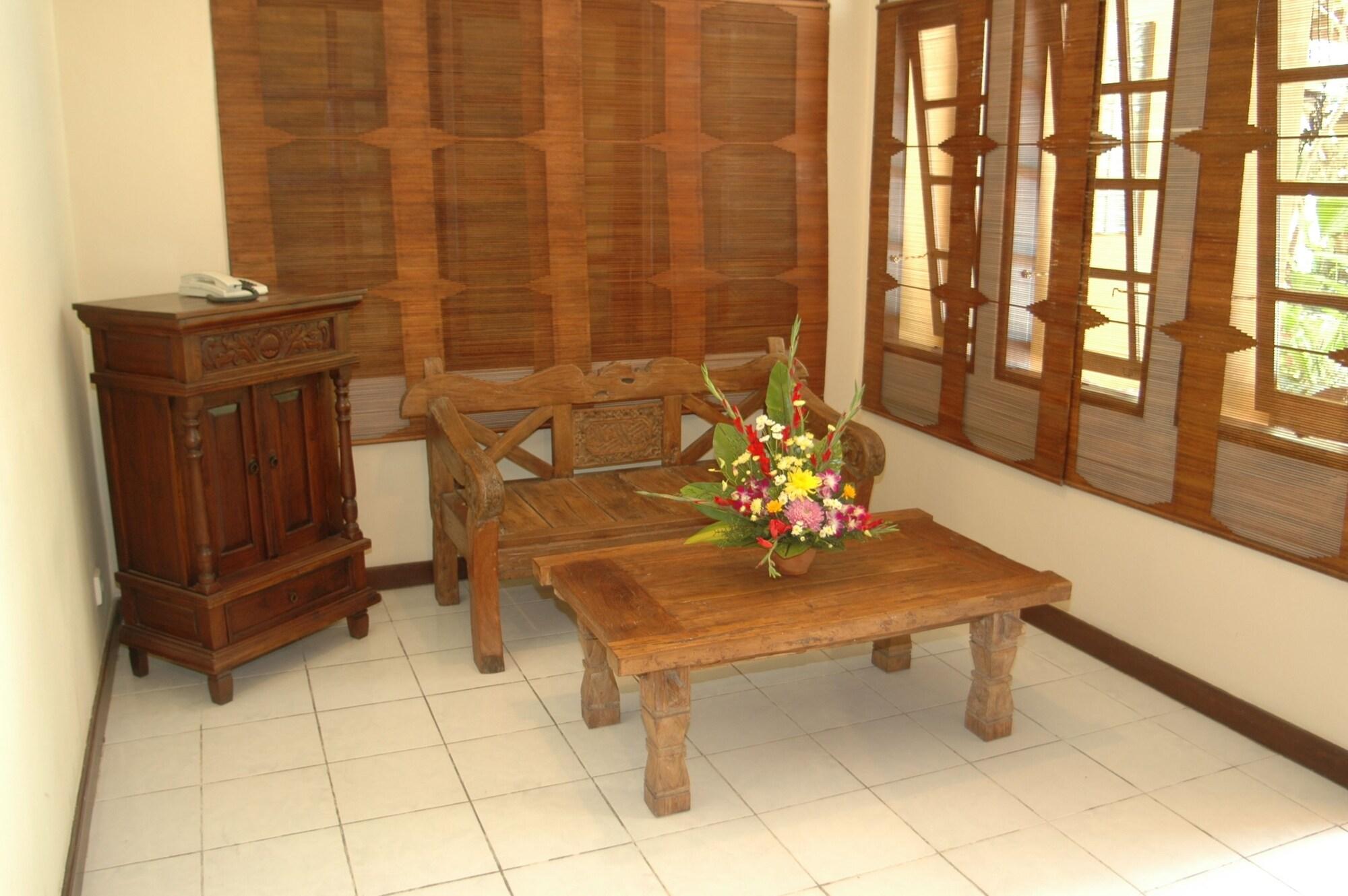 Bali Segara Hotel Kuta  Exterior photo
