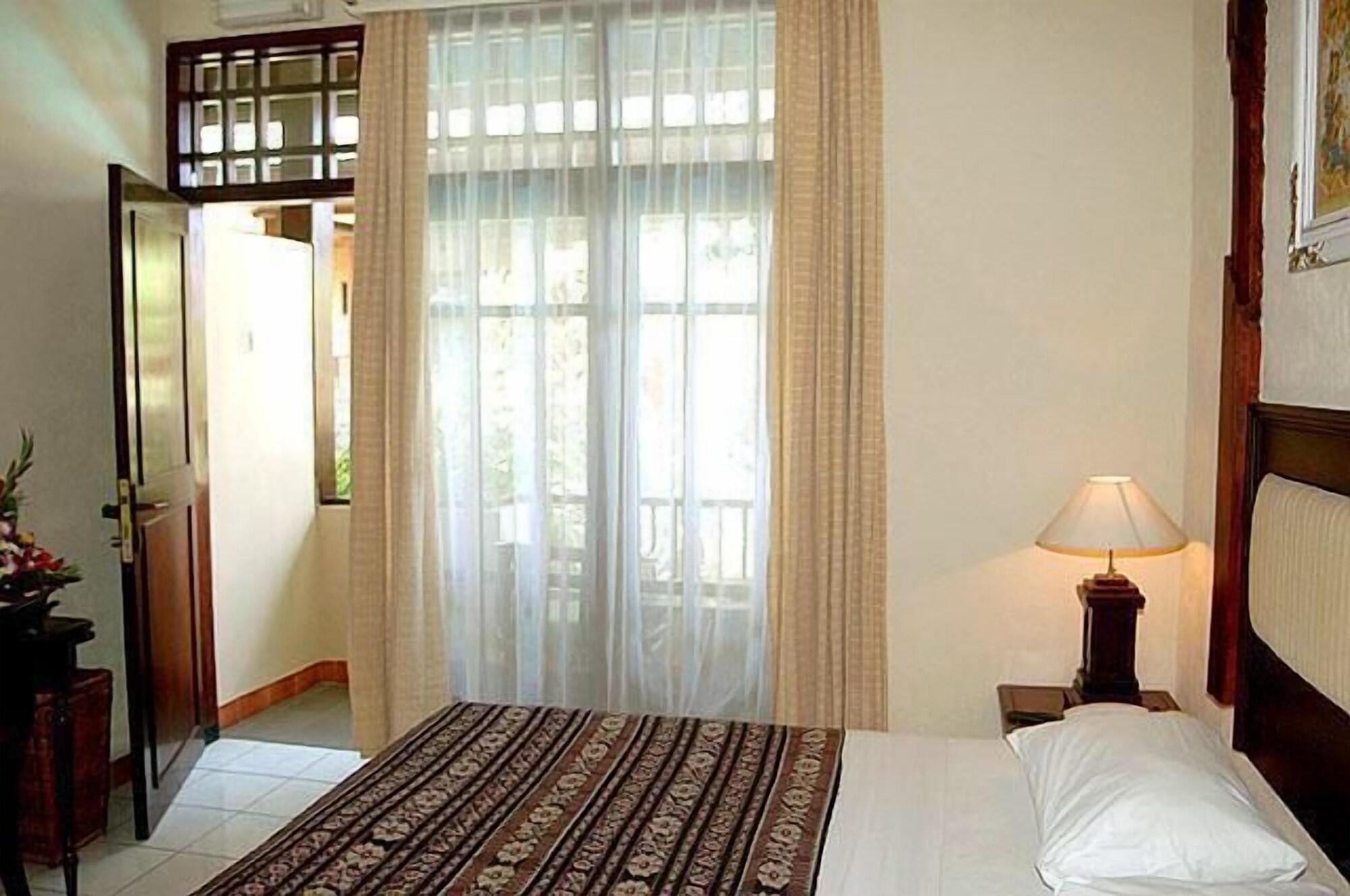 Bali Segara Hotel Kuta  Exterior photo