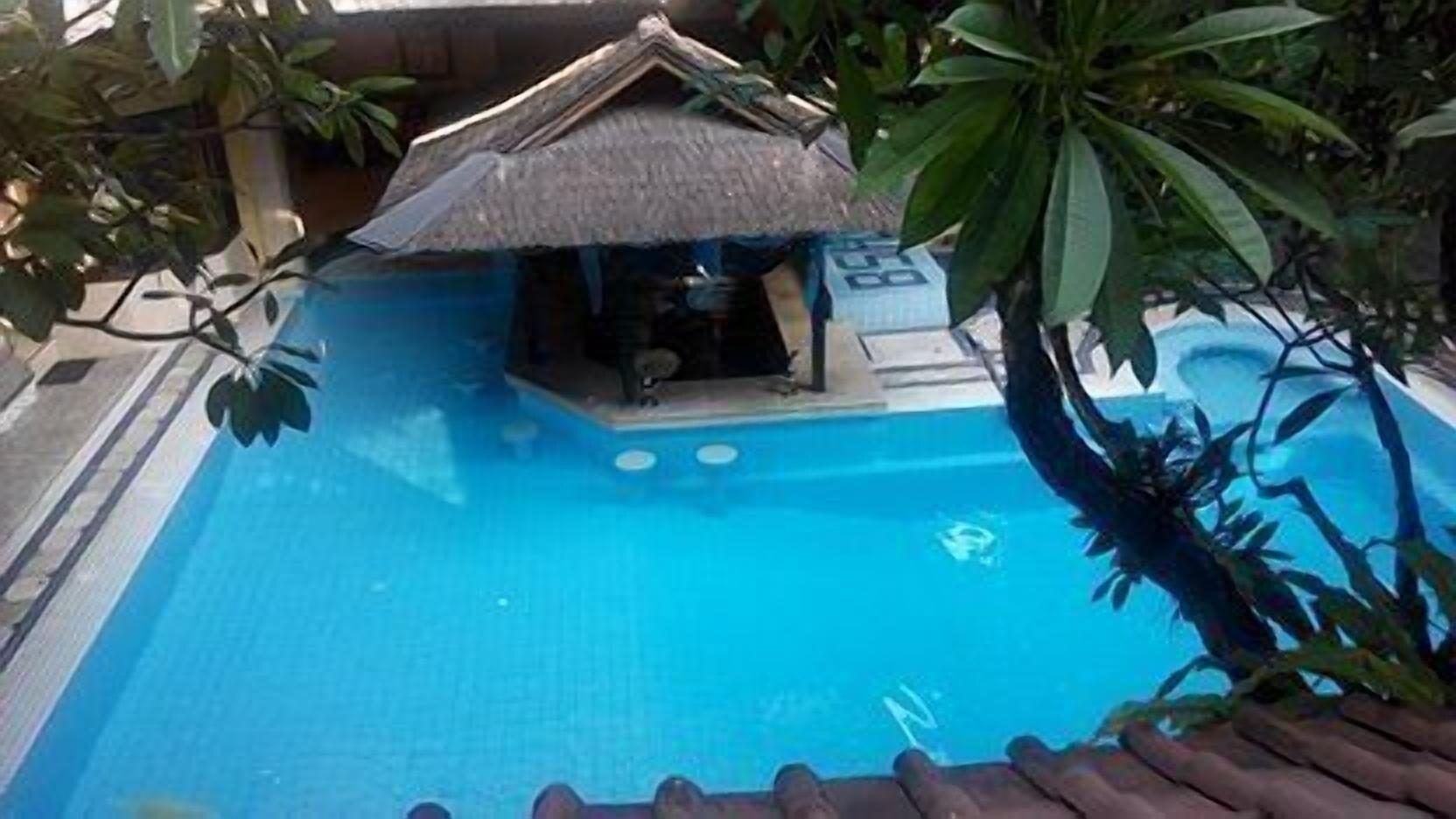 Bali Segara Hotel Kuta  Exterior photo