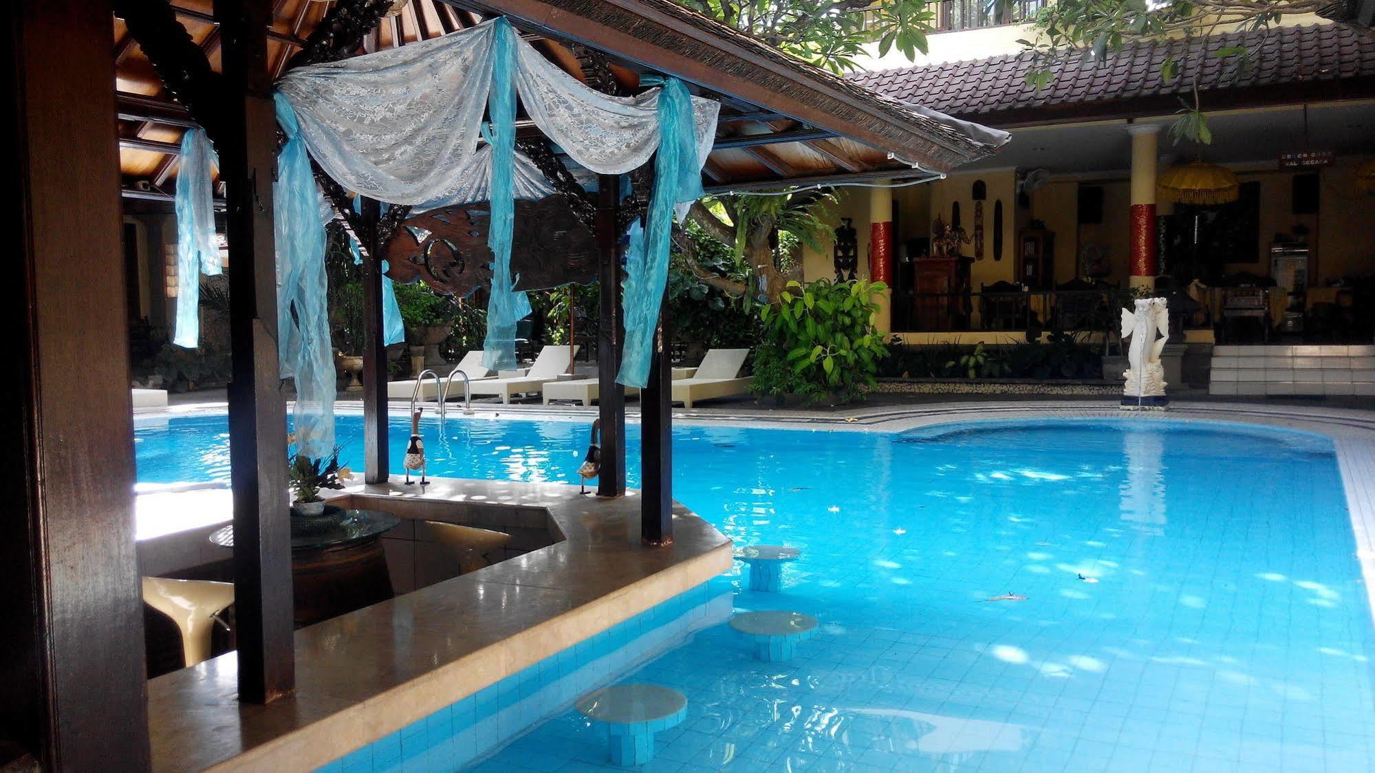 Bali Segara Hotel Kuta  Exterior photo